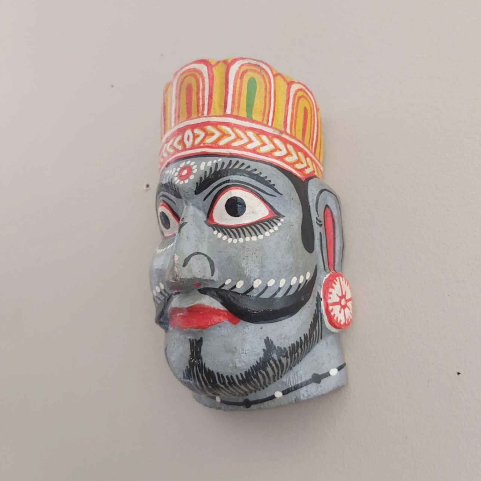 man-wooden-grey-wallpiece-f1-(1)