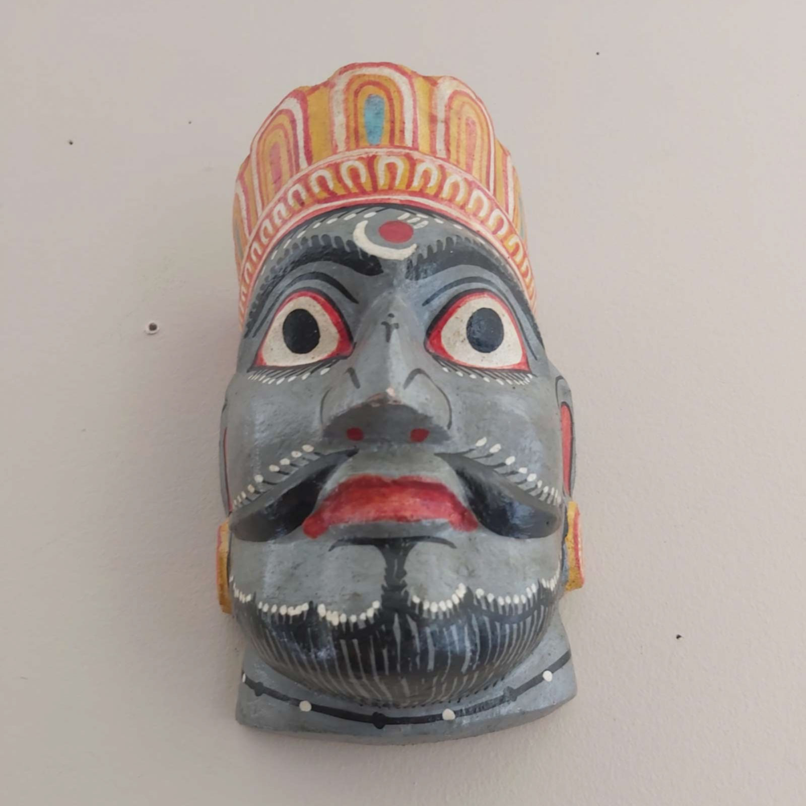 man-wooden-grey-wallpiece-f1-(2)